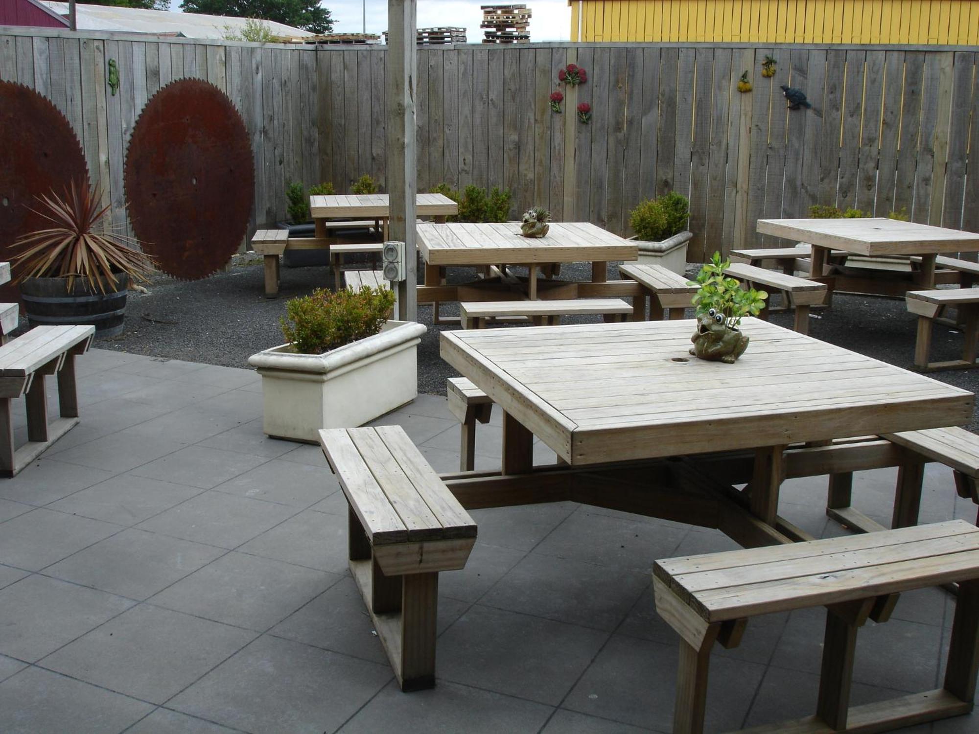 Horse And Jockey Inn Matamata Exterior photo