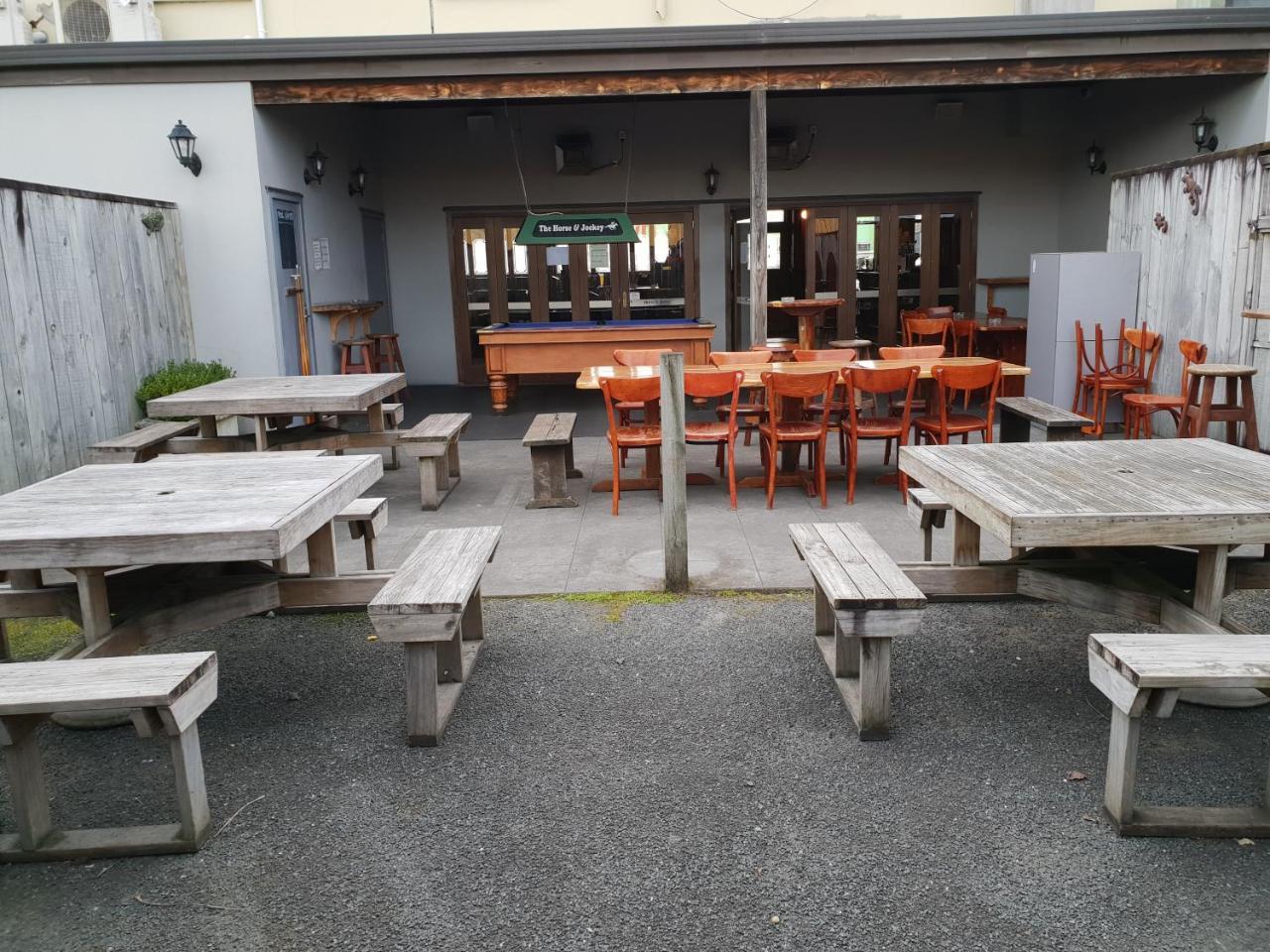 Horse And Jockey Inn Matamata Exterior photo