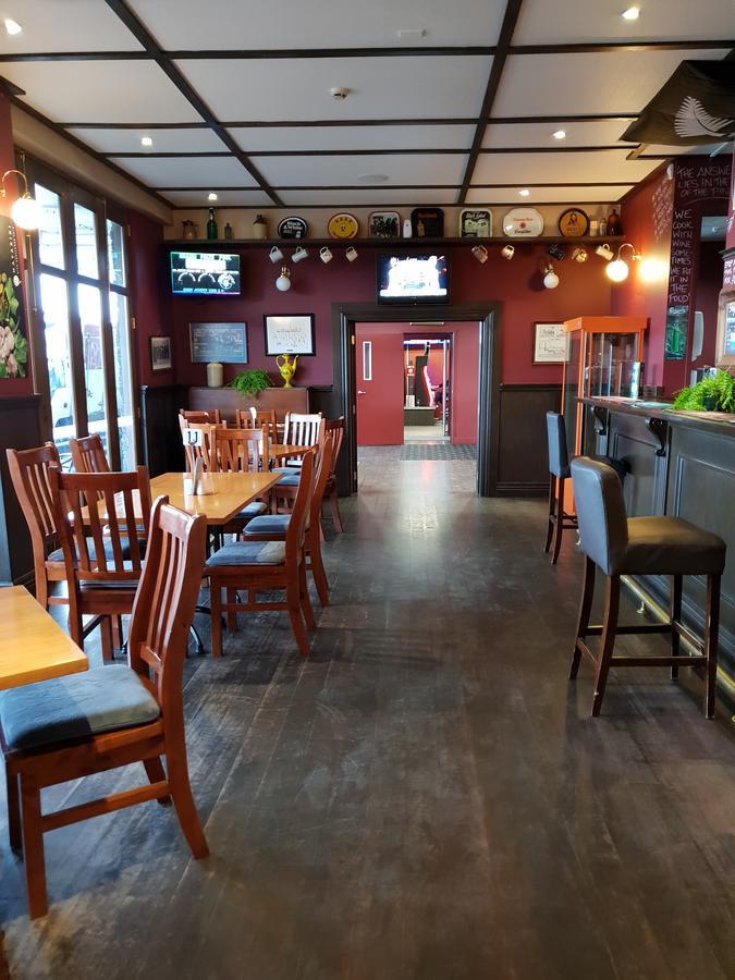 Horse And Jockey Inn Matamata Exterior photo